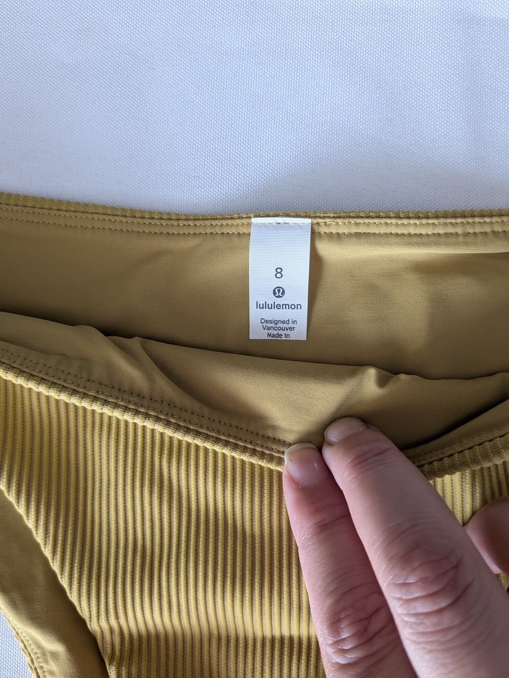 lululemon athletica Ribbed Bikini Bottom Size 8 - Picture 4 of 6